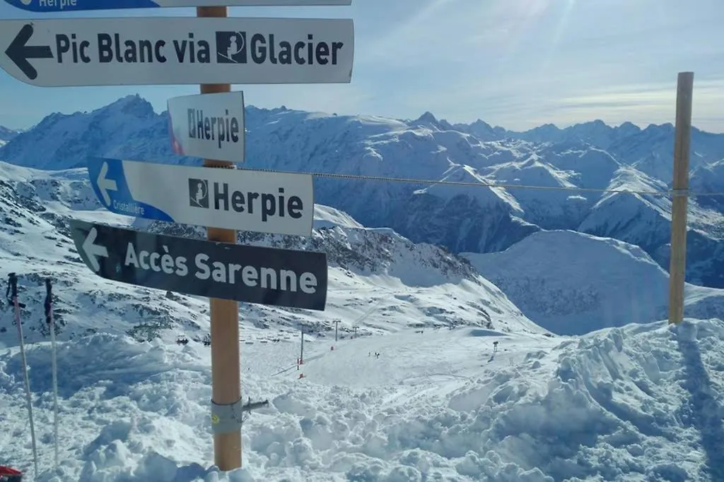 Ski-In Ski-Out Oz En Oisans E4 Оз 0*,